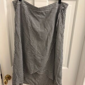 NWT LOFT Black and White Checkered Pencil Skirt